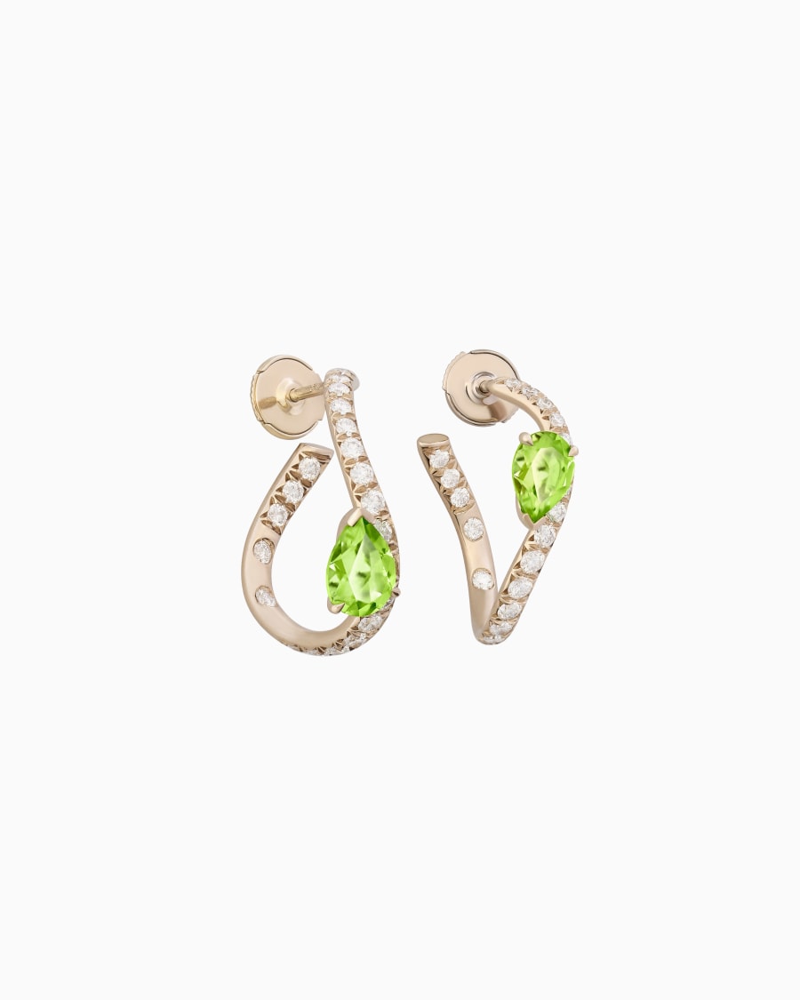 The world of armani ORECCHINI BLANCHE IN ORO 18 KT DIAMANTI E PERIDOTO