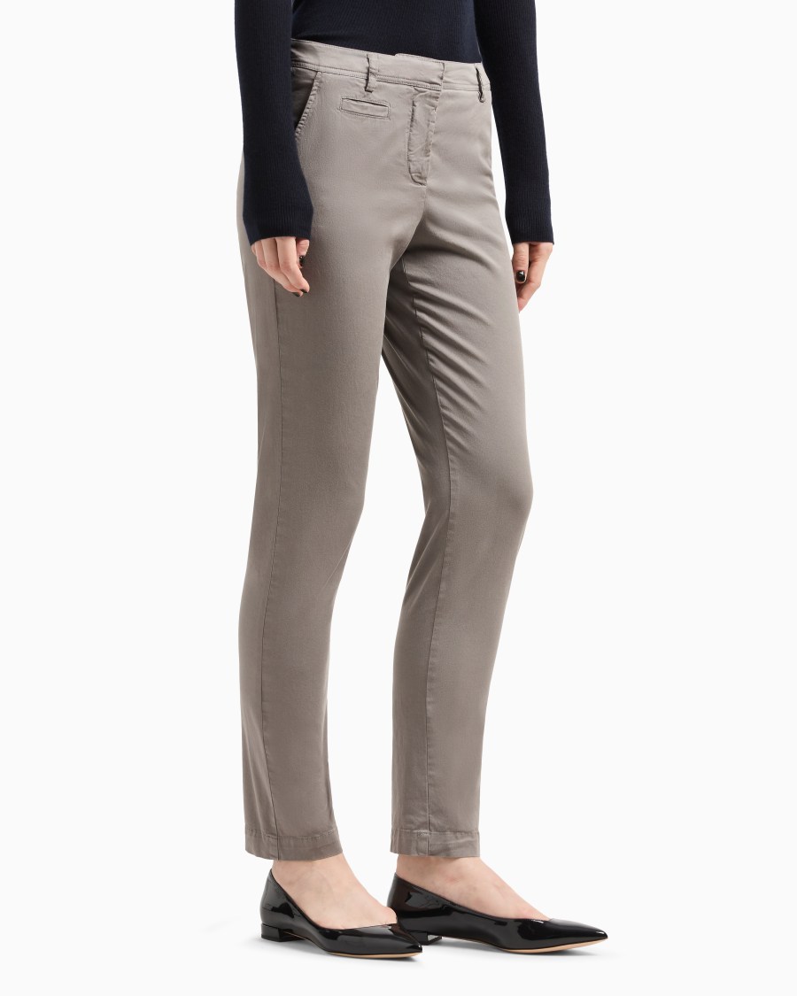 The World Of Armani PANTALONI CHINO IN COTONE STRETCH