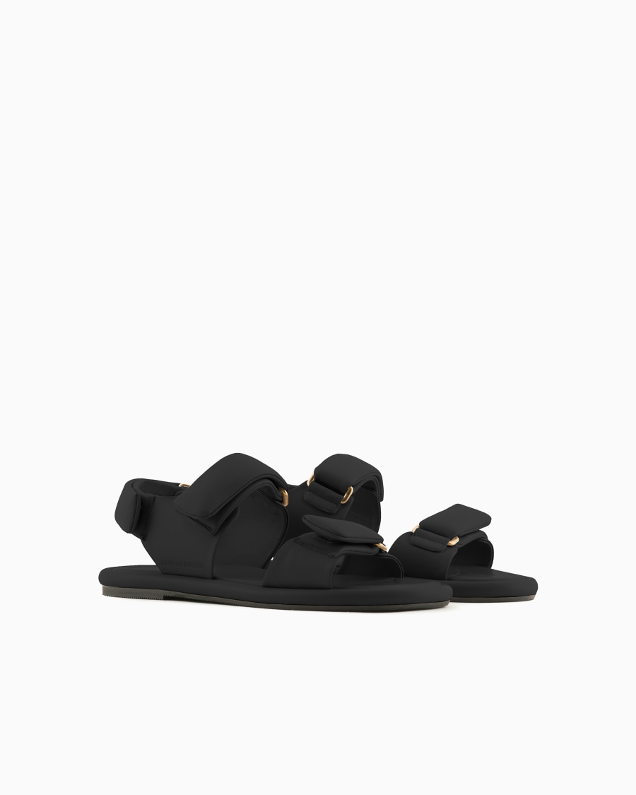 The World Of Armani SANDALI FLAT IN NAPPA IMBOTTITA