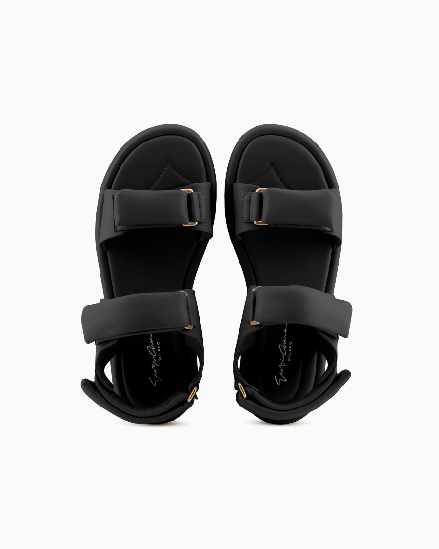The World Of Armani SANDALI FLAT IN NAPPA IMBOTTITA