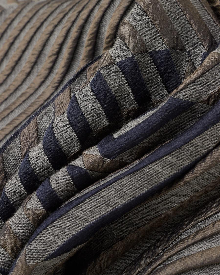 The World Of Armani STOLA IN SETA E LANA VERGINE JACQUARD