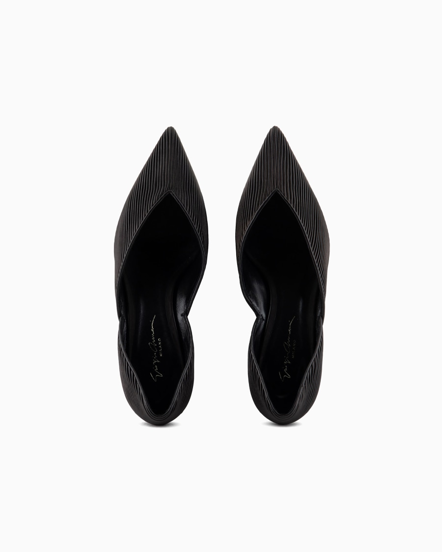 The World Of Armani DÉCOLLETÉ IN NAPPA PLISSÉ