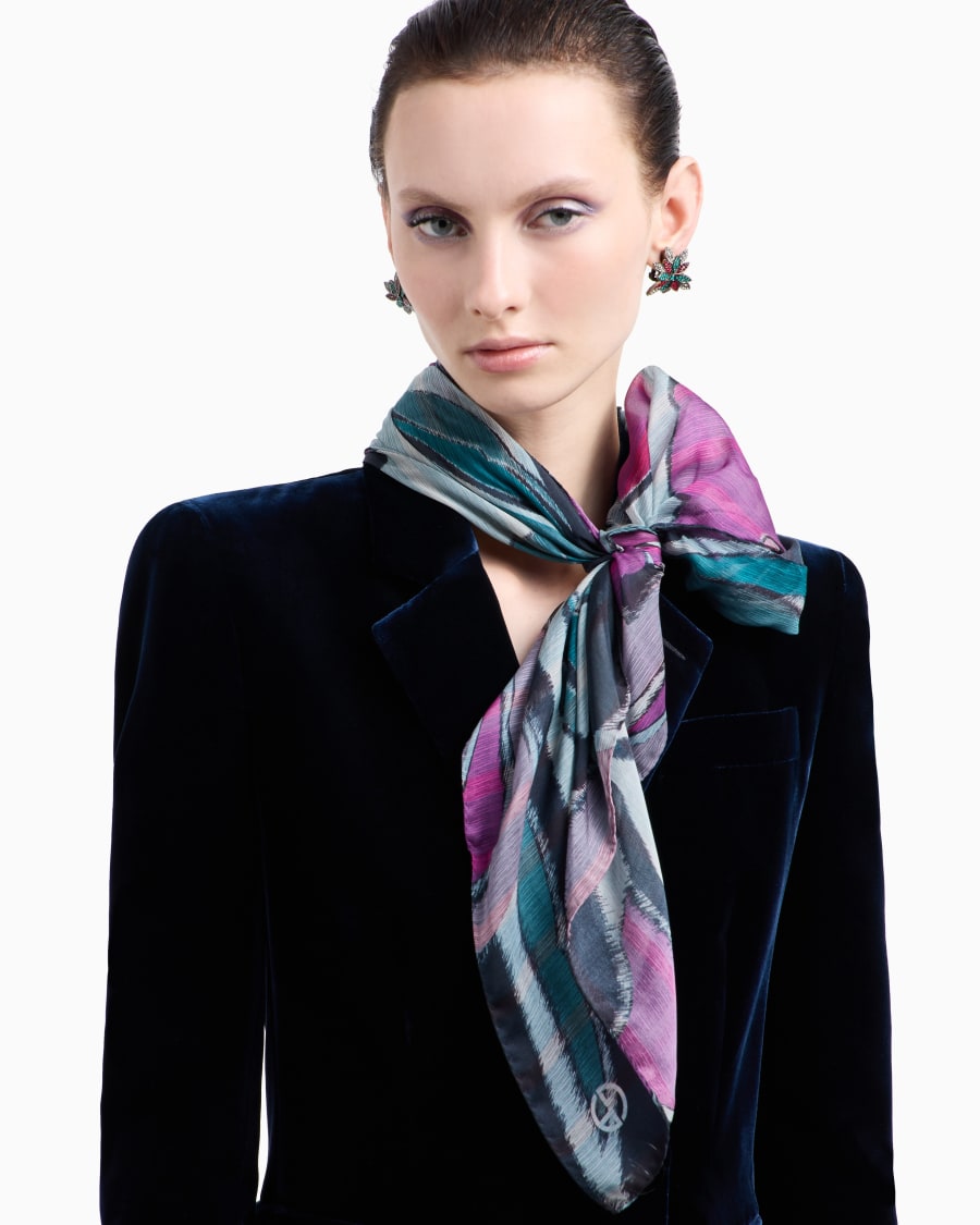 The World Of Armani FOULARD IN SETA STAMPATA