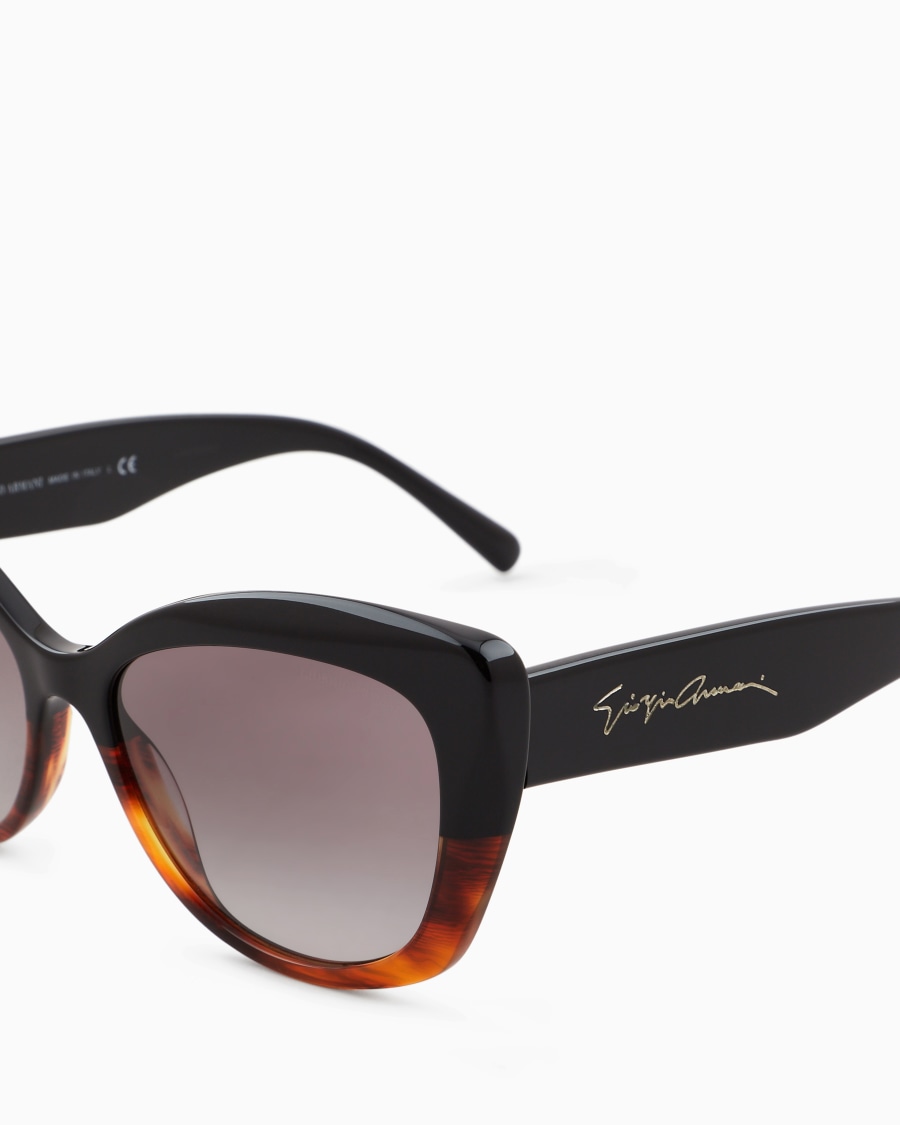 The World Of Armani OCCHIALI DA SOLE