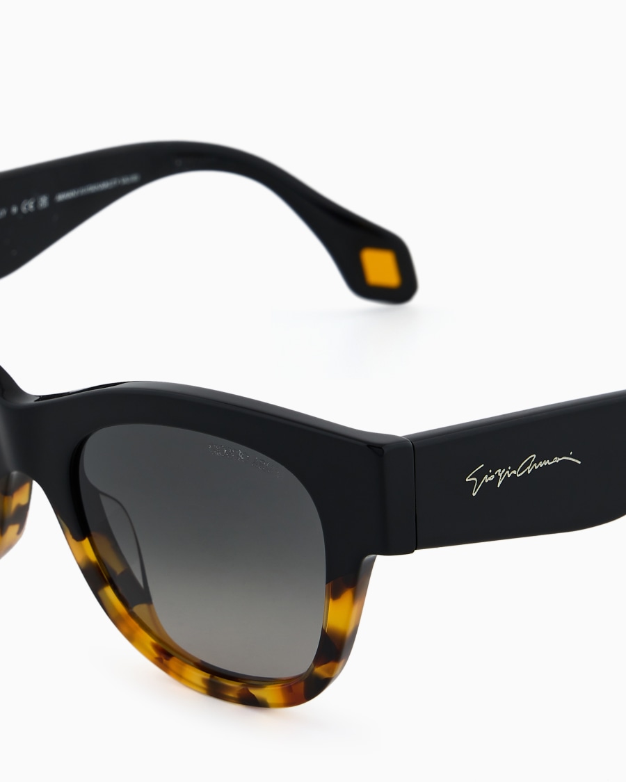 The World Of Armani OCCHIALI DA SOLE