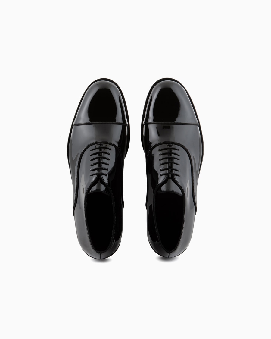 The World Of Armani OXFORD IN VERNICE
