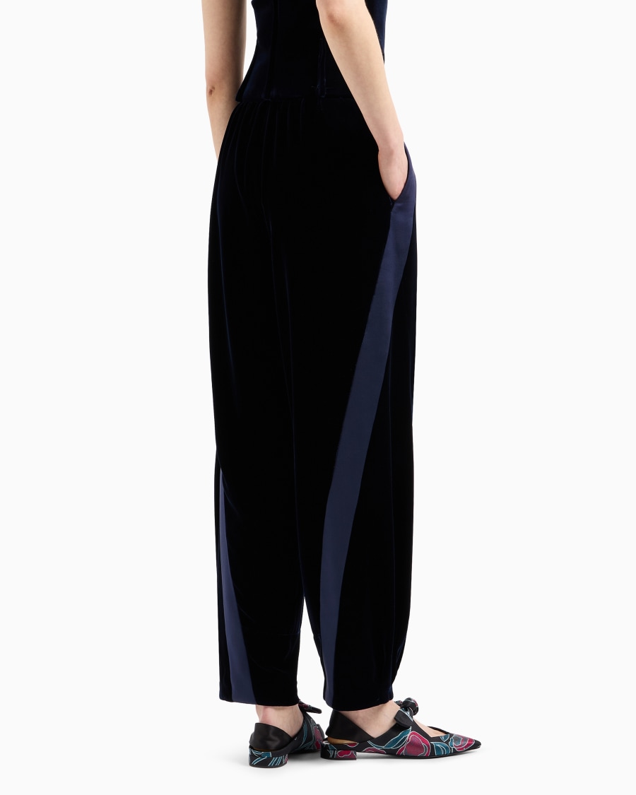 The World Of Armani PANTALONI DRITTI IN VELLUTO