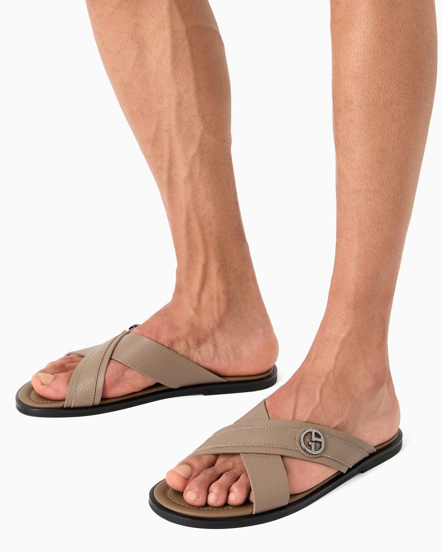 The World Of Armani SANDALI CROSS IN PELLE GRANATA