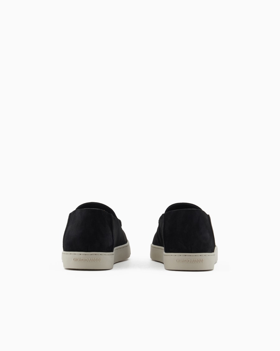 The World Of Armani SLIP ON IN PELLE SCAMOSCIATA