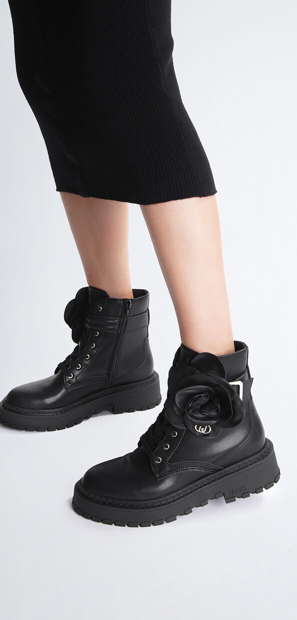 Liu Jo Anfibi in pelle con fiore