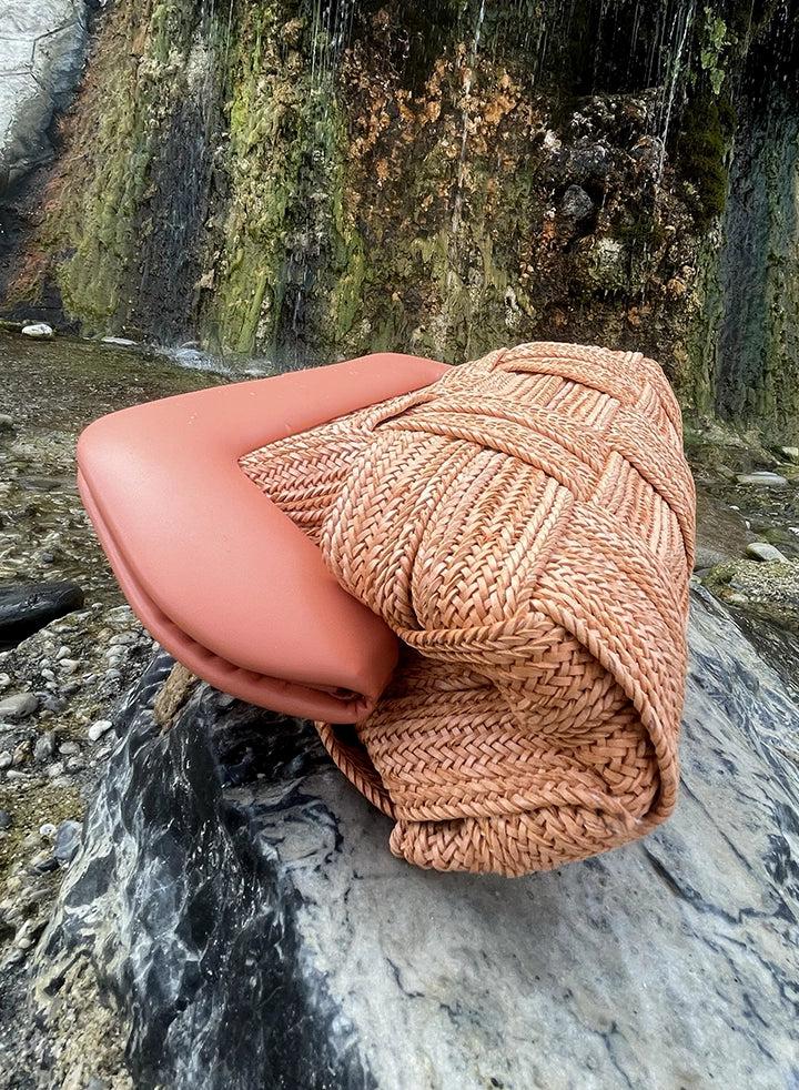 Themoirè TIA WEAVED STRAW BROWN