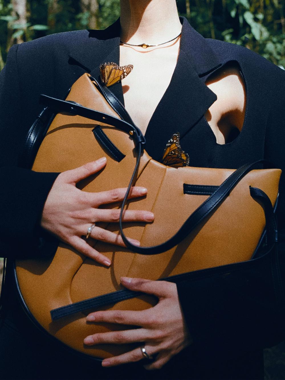 Themoirè TIKE WASTEA UMBER/BLACK