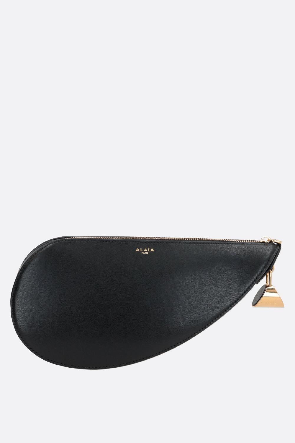 ALAIA clutch Le Demi Coeur in pelle martellata