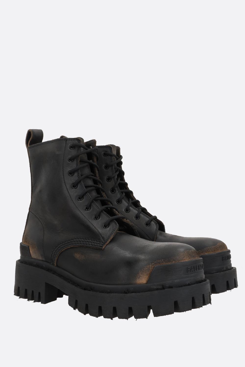 BALENCIAGA Anfibio Strike In Pelle Vintage