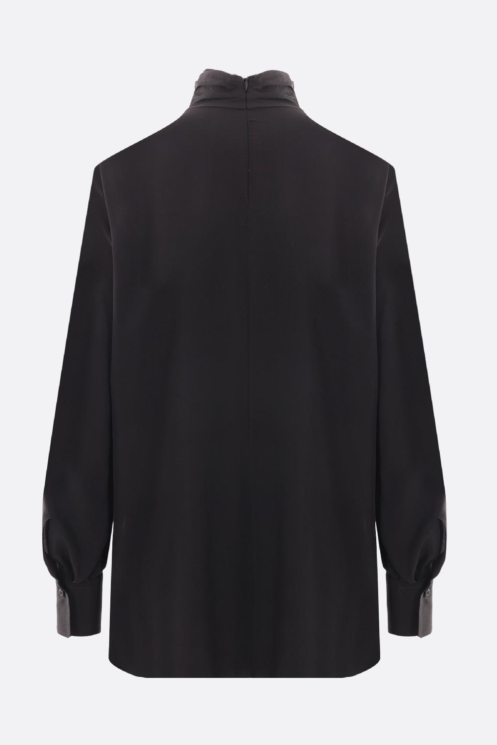 BRUNELLO CUCINELLI Blusa In Crepe De Chine Con Monile