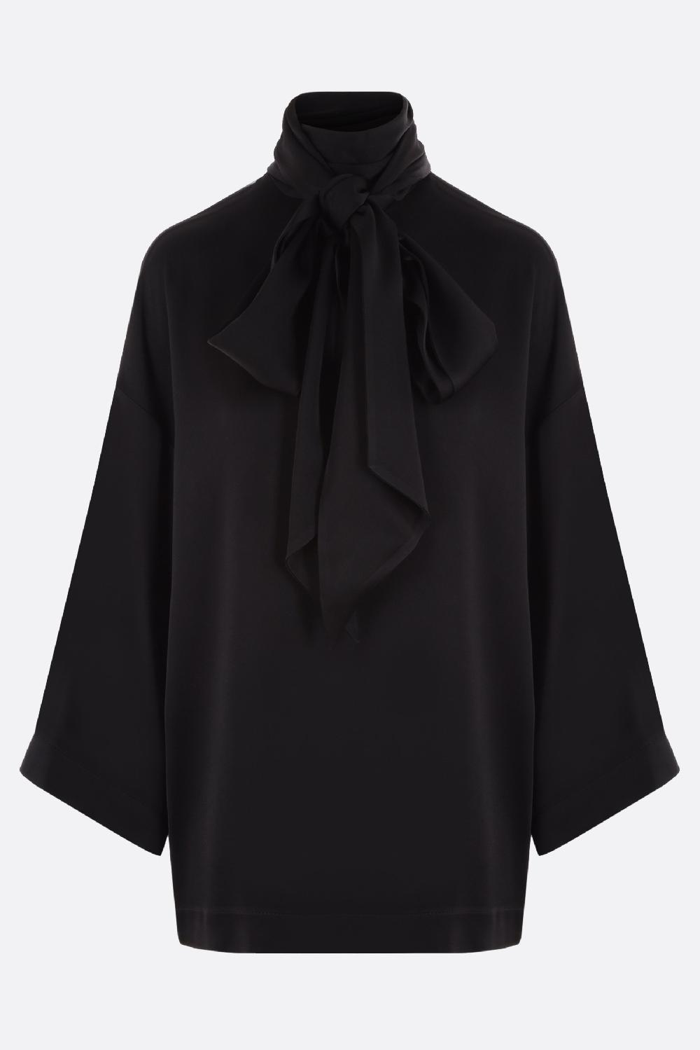 SAINT LAURENT blusa in crepe envers satin con lavalliére