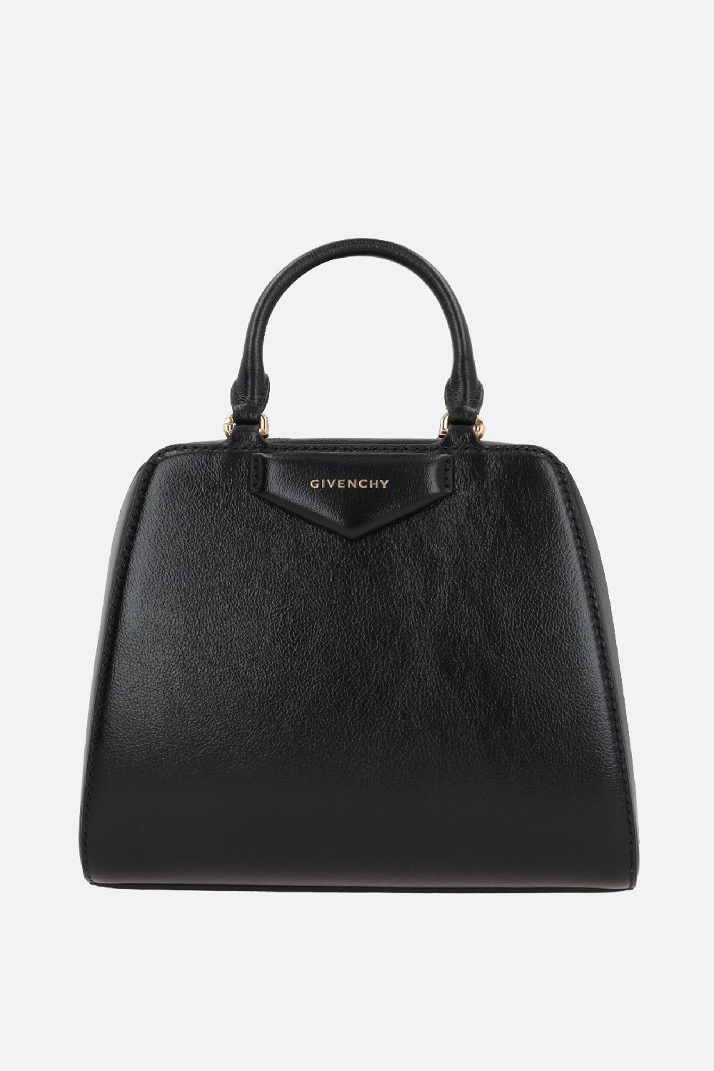 GIVENCHY borsa a mano Antigona Cube mini in pelle martellata