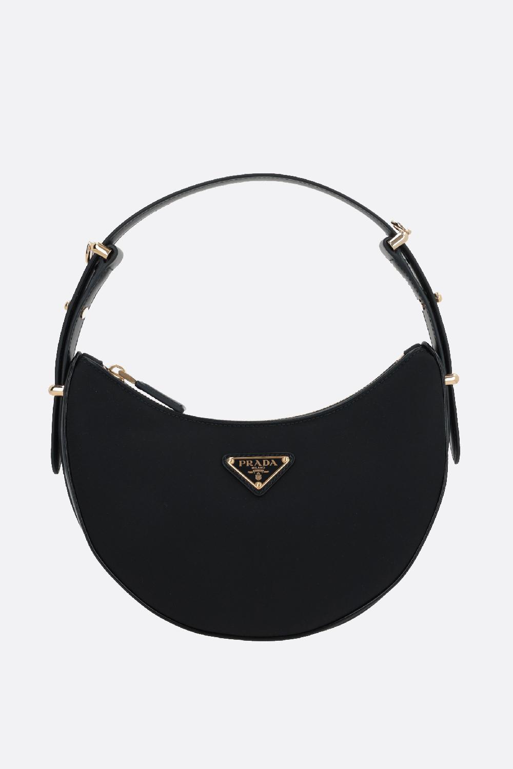 PRADA borsa a spalla Prada Arqué in Re-Nylon e pelle spazzolata