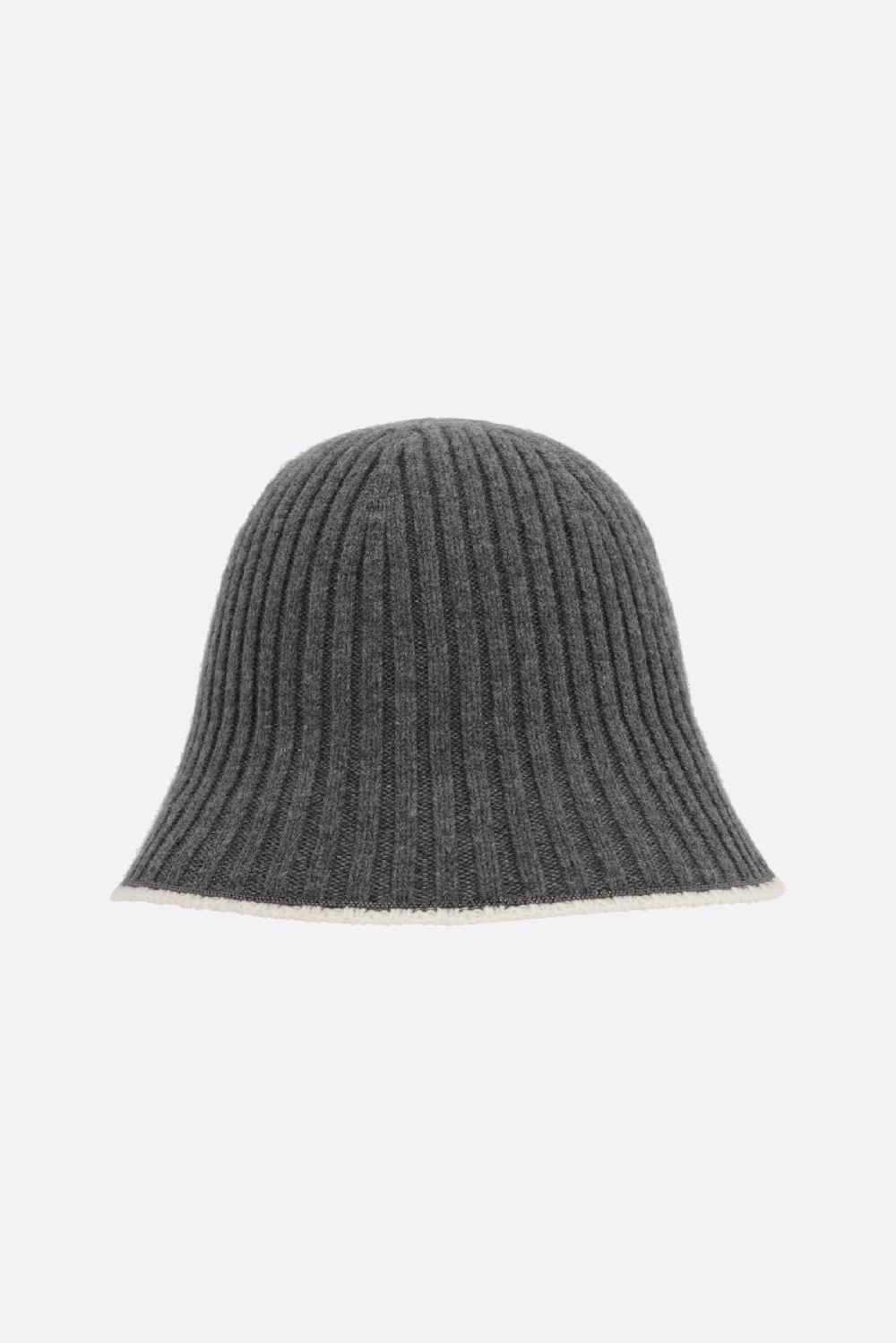 BRUNELLO CUCINELLI cloche in maglia con monile