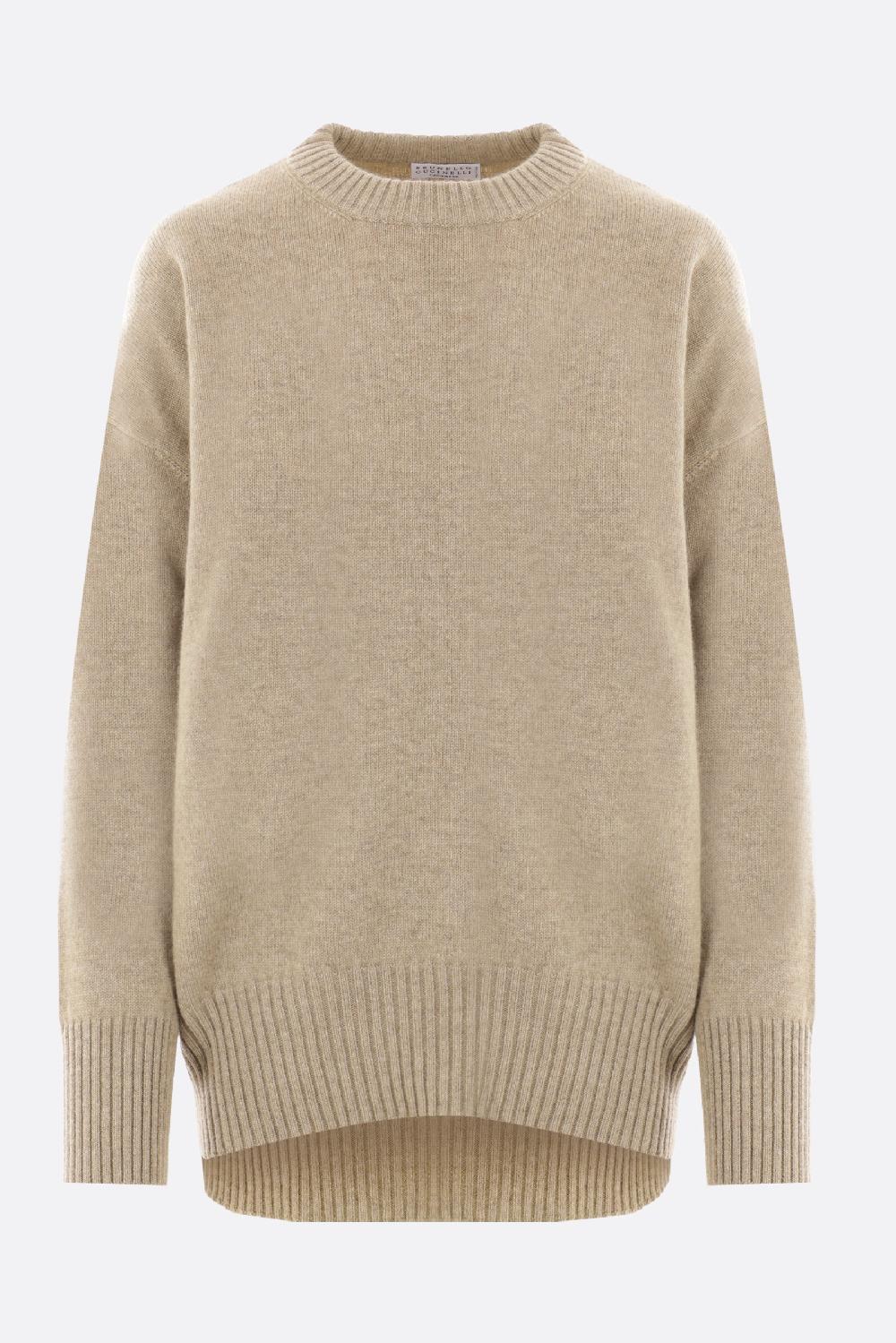 BRUNELLO CUCINELLI pullover in cashmere con monile