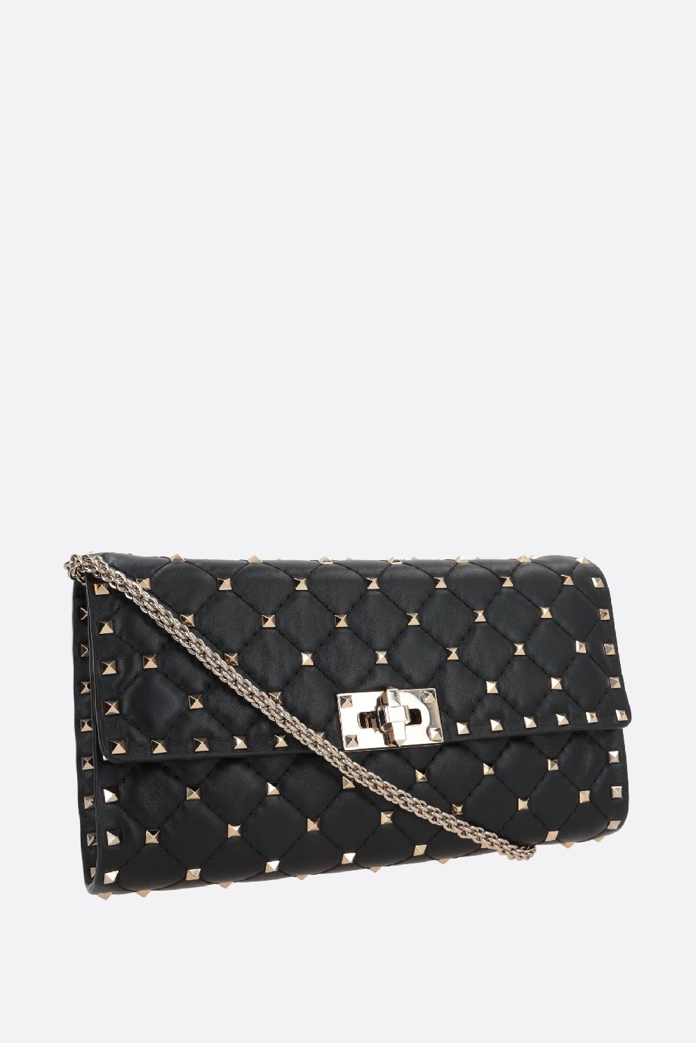 VALENTINO GARAVANI Clutch Con Catena Rockstud Spike In Nappa Matelassé