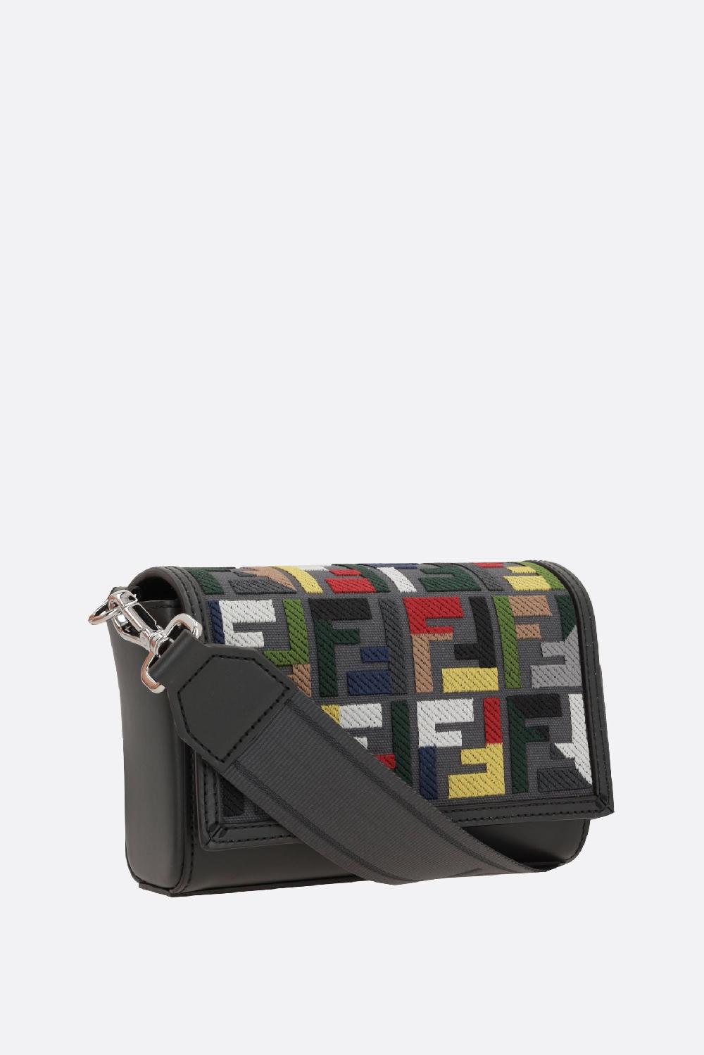 FENDI Borsa Messenger In Pelle Liscia E Canvas FF