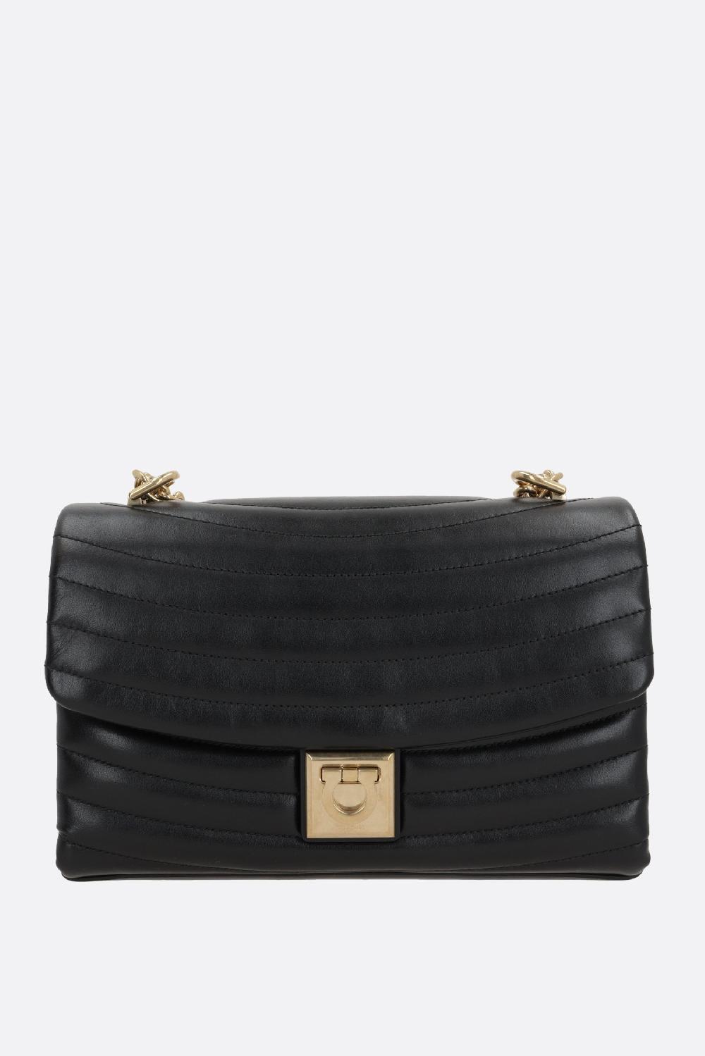 FERRAGAMO borsa a spalla media in pelle matelassé