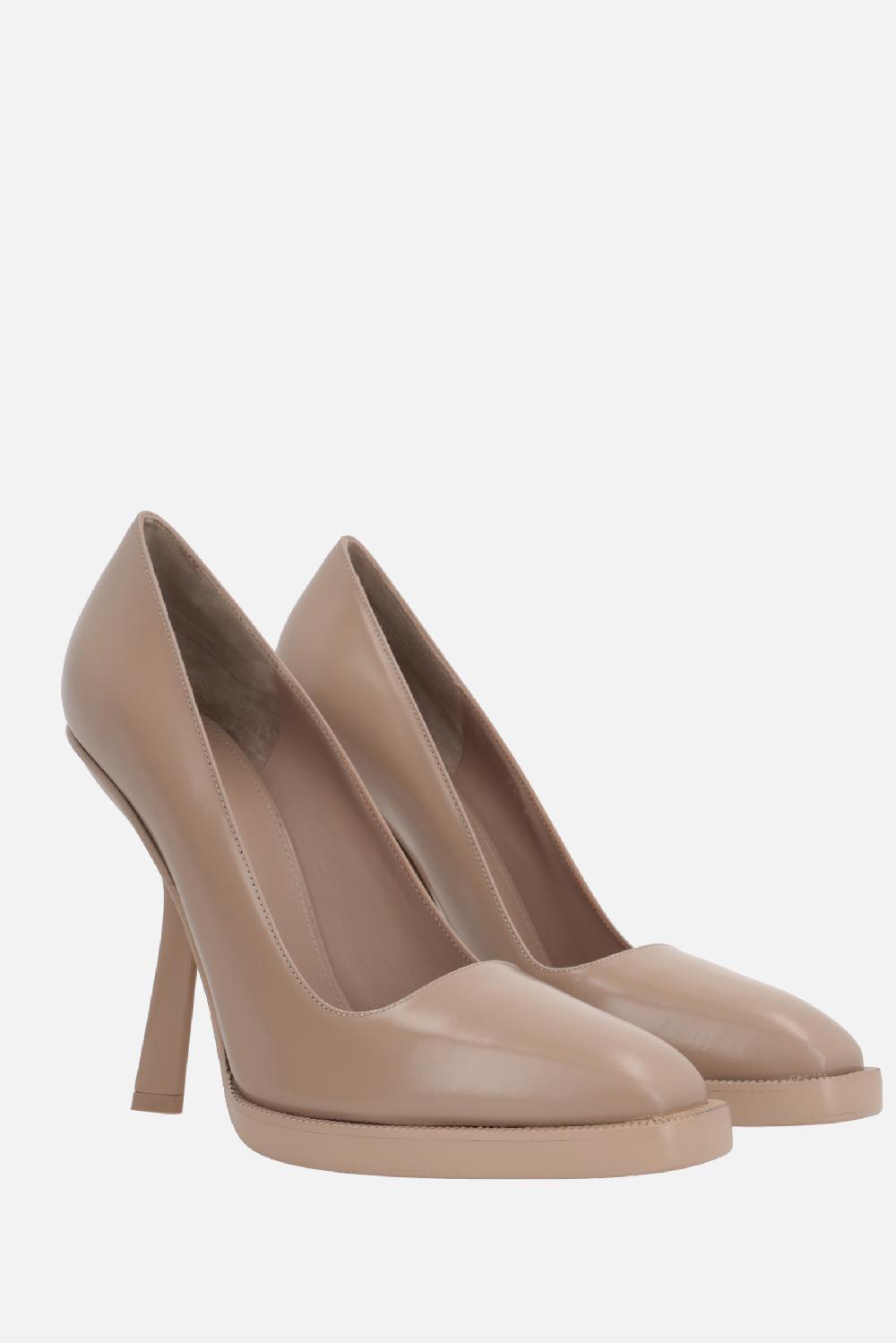 FERRAGAMO Dècolleté Anser In Pelle Liscia