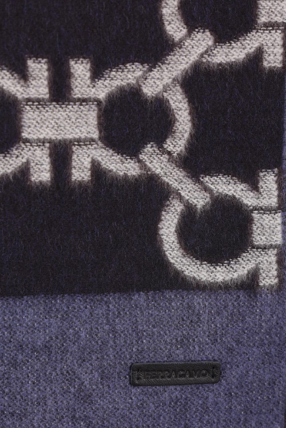 FERRAGAMO Sciarpa Gancini In Seta E Cashmere