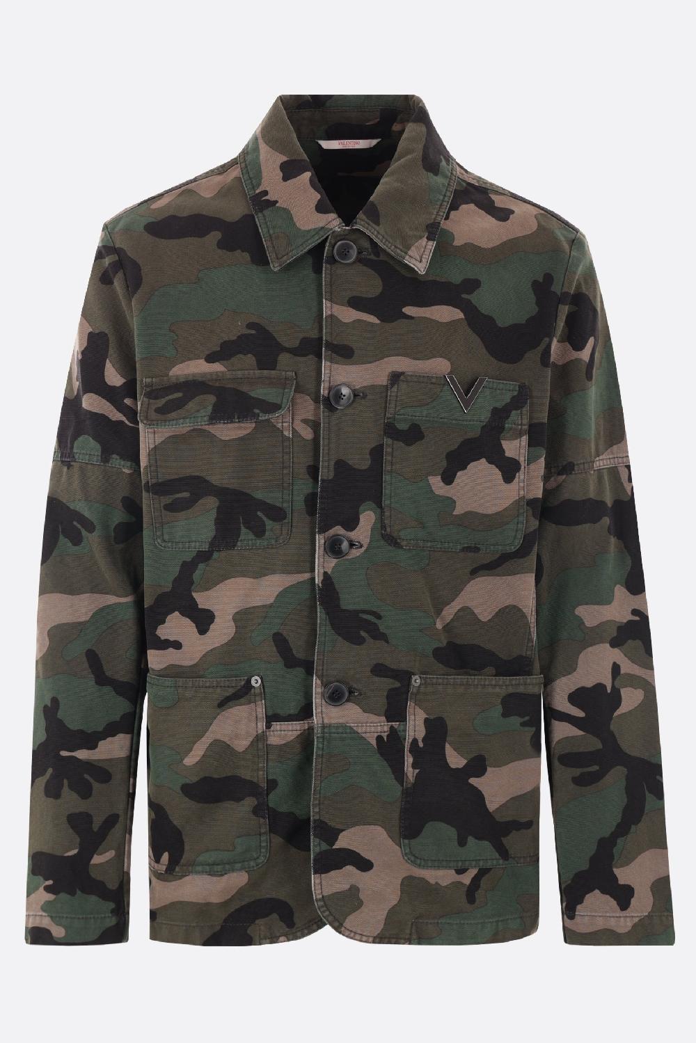 VALENTINO GARAVANI giacca-camicia in canvas camouflage con V Detail