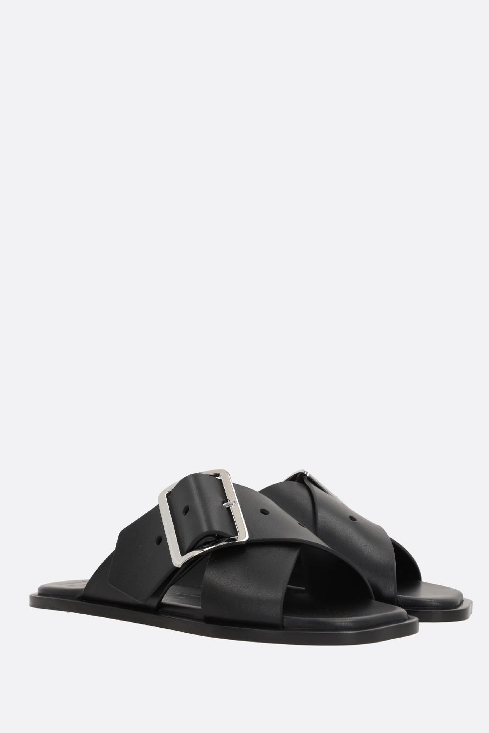 LOEWE Sandalo Flat Petal Belt In Pelle Liscia