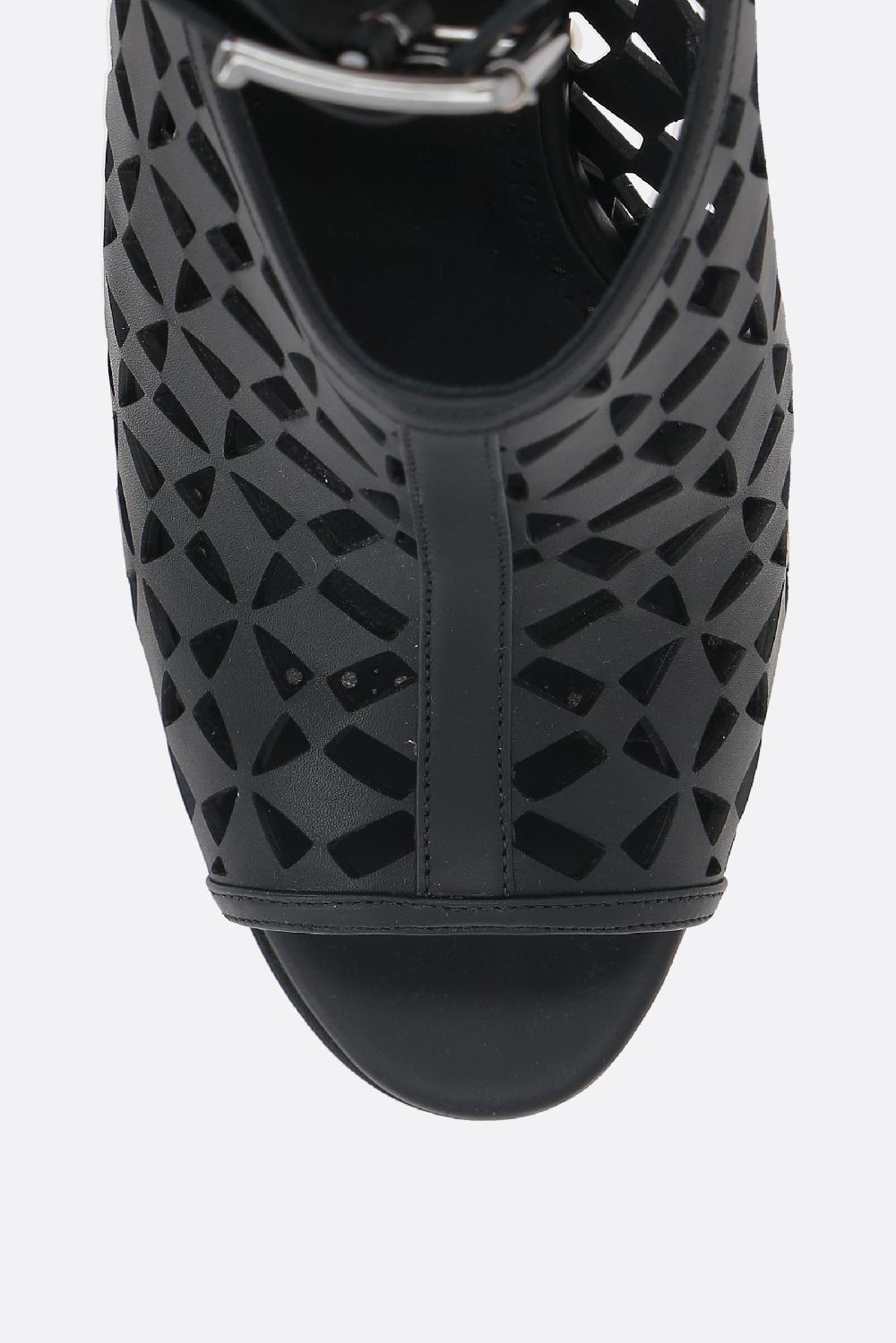 MANOLO BLAHNIK Sandalo Tingah In Pelle Laserata