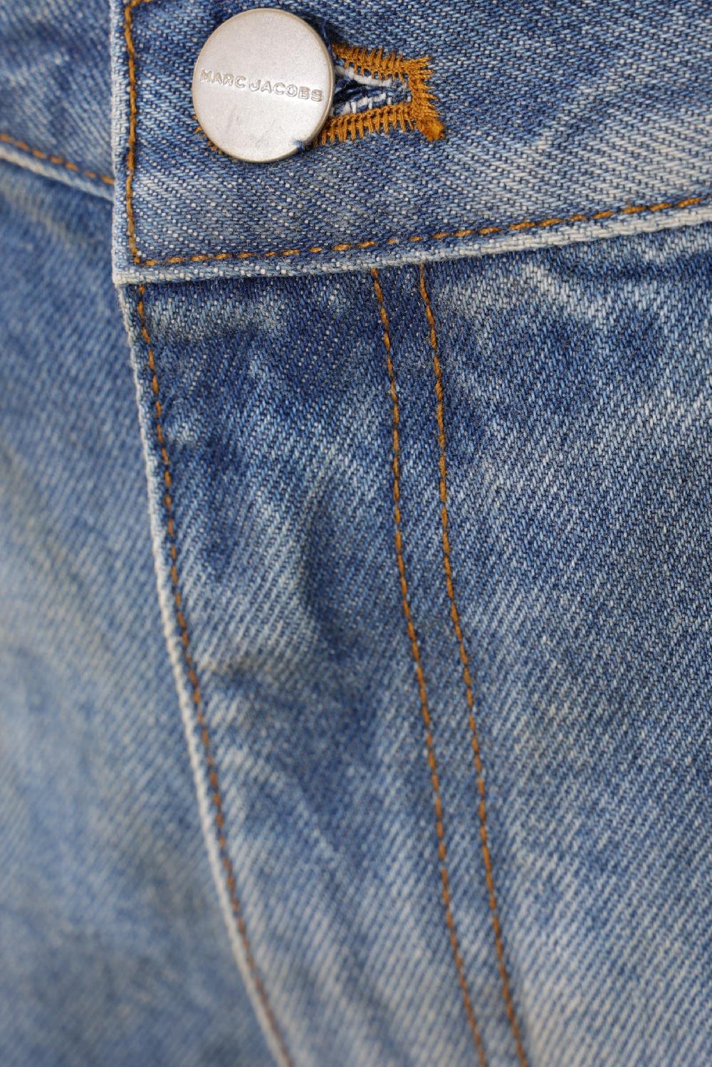 MARC JACOBS The Washed Jean