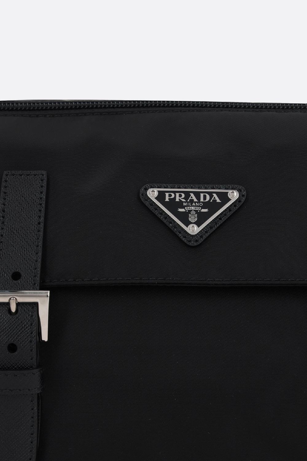 PRADA Borsa A Spalla Large In Re-Nylon Con Logo