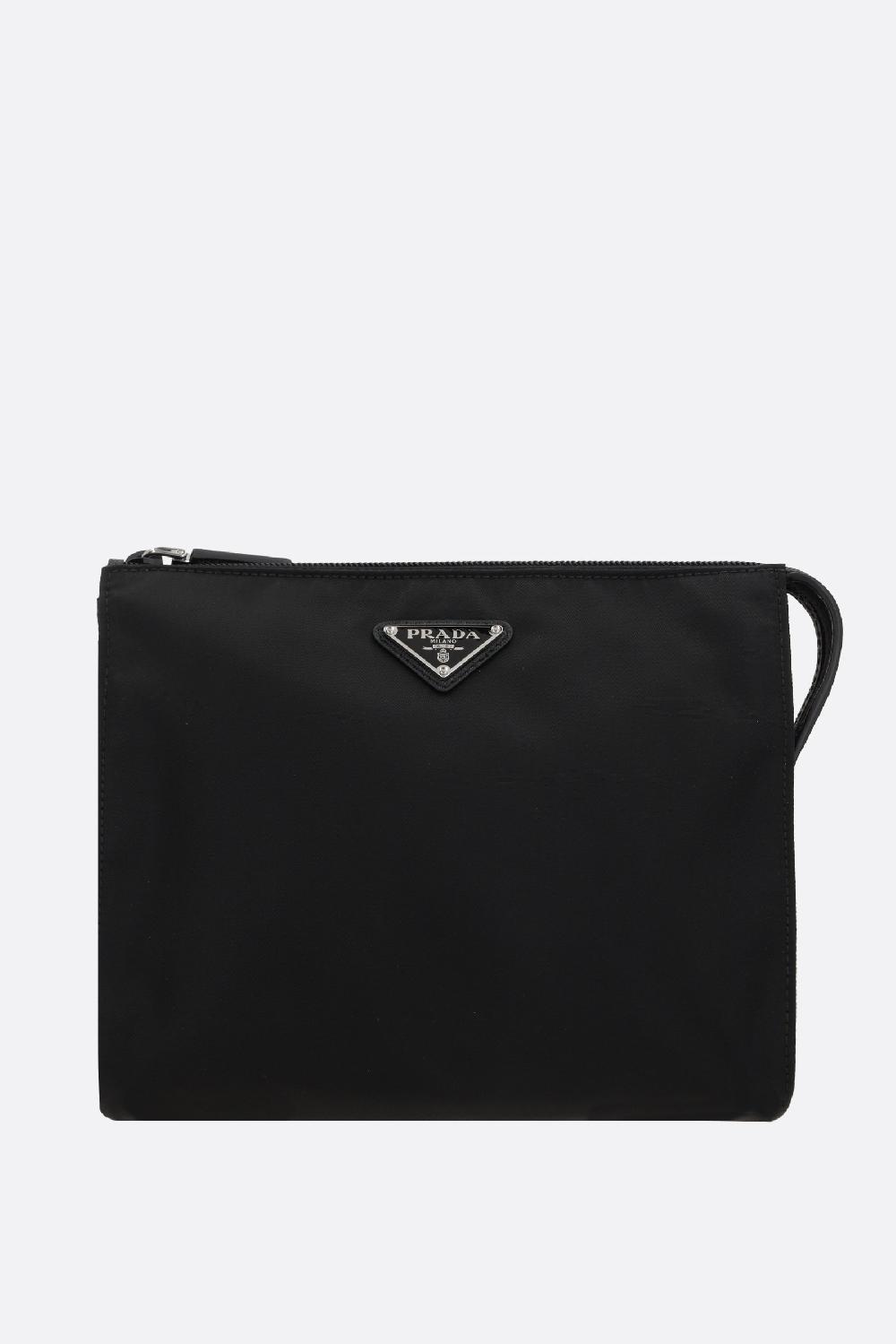 PRADA busta in Re-Nylon con logo
