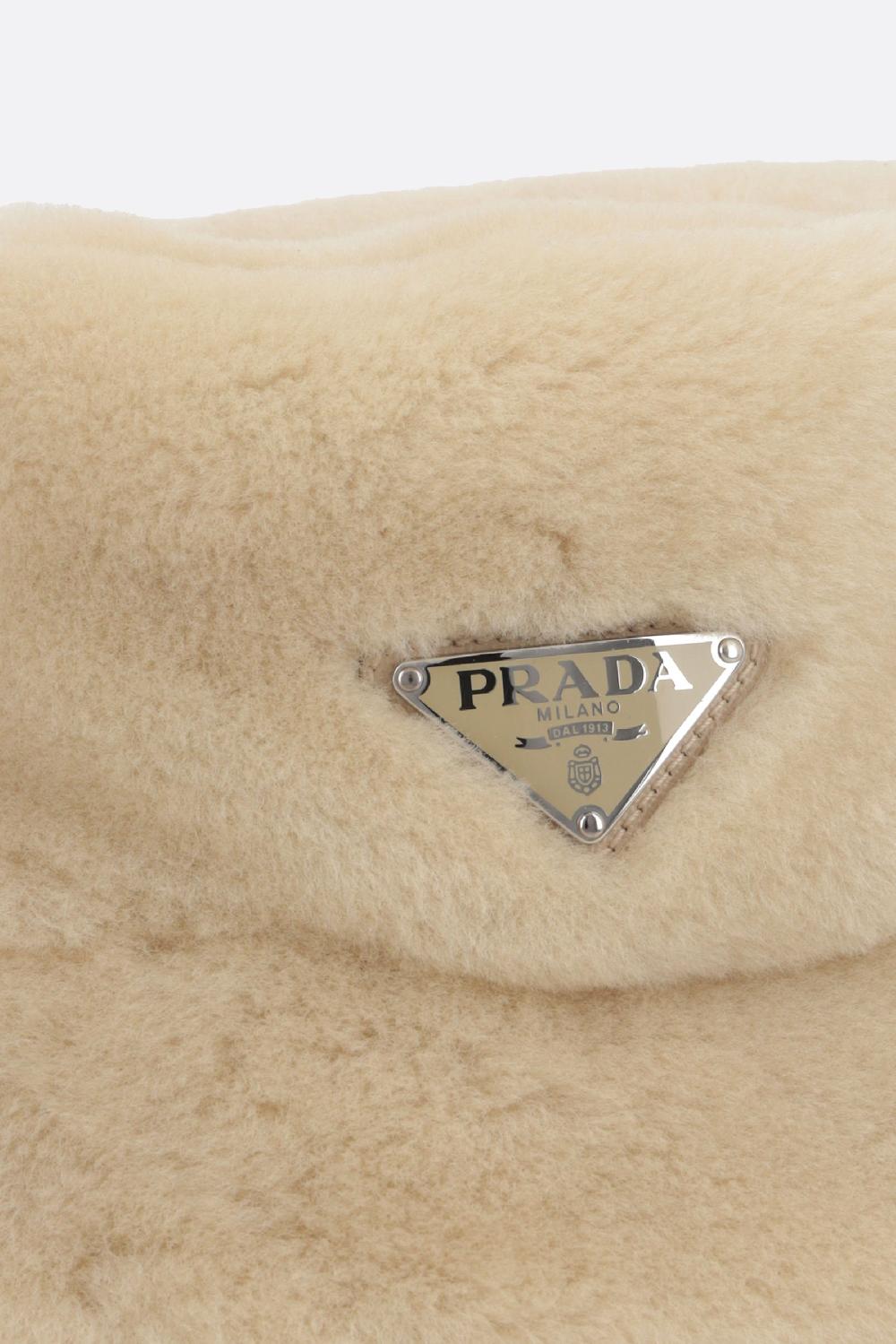 PRADA Cloche In Shearling Con Logo