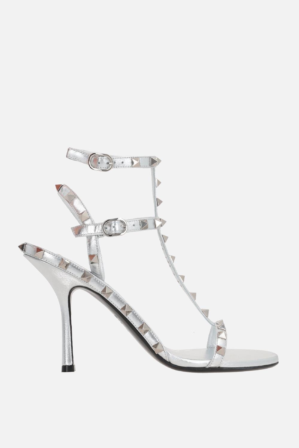 VALENTINO GARAVANI sandalo Rockstud in nappa laminata