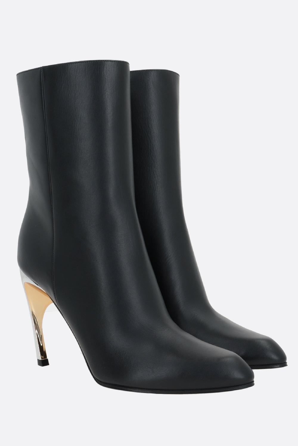 ALEXANDER McQUEEN Stivaletto Armadillo In Pelle Liscia