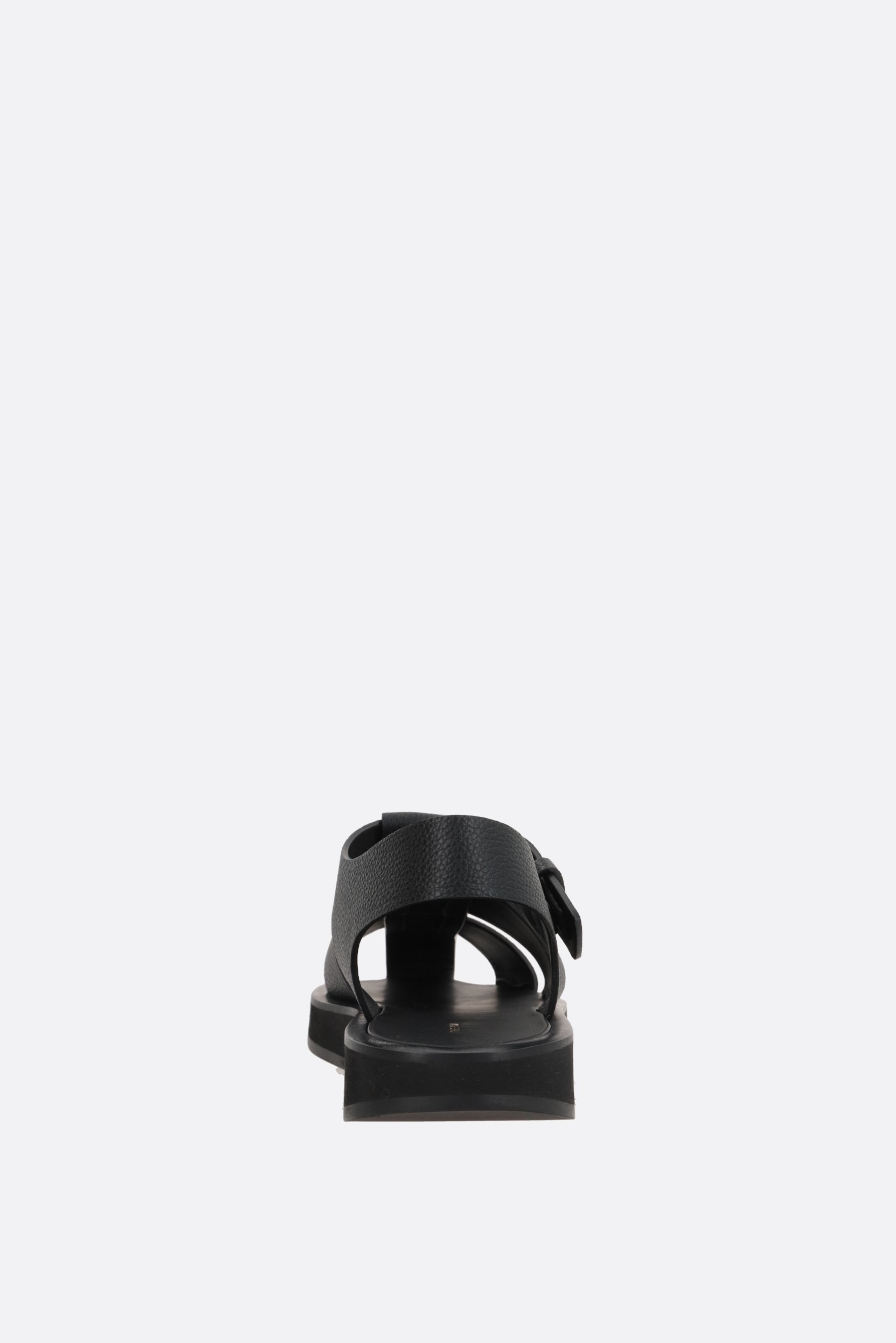 THE ROW Sandalo Flat Fisherman In Pelle Martellata