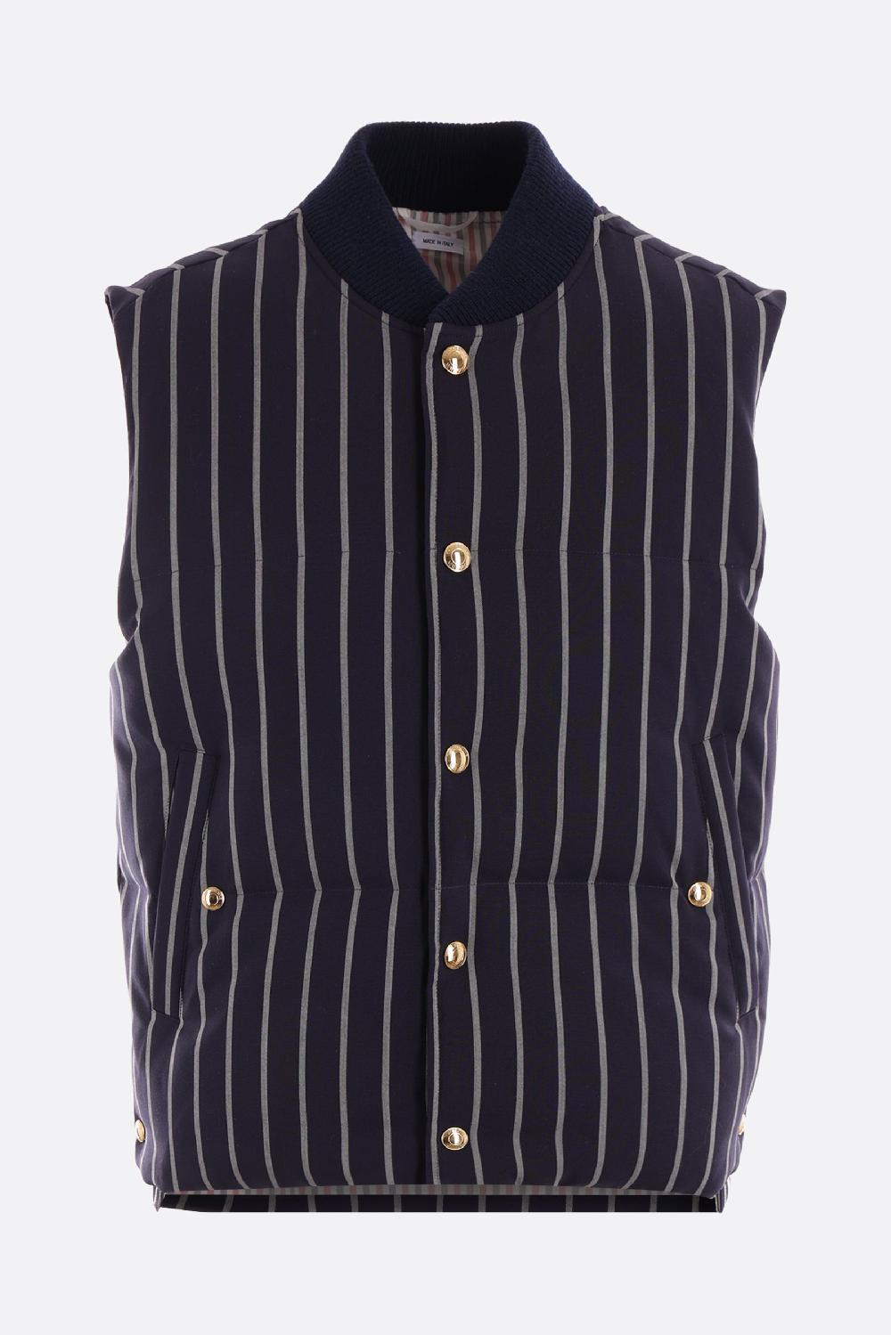 THOM BROWNE piumino smanicato in lana a righe