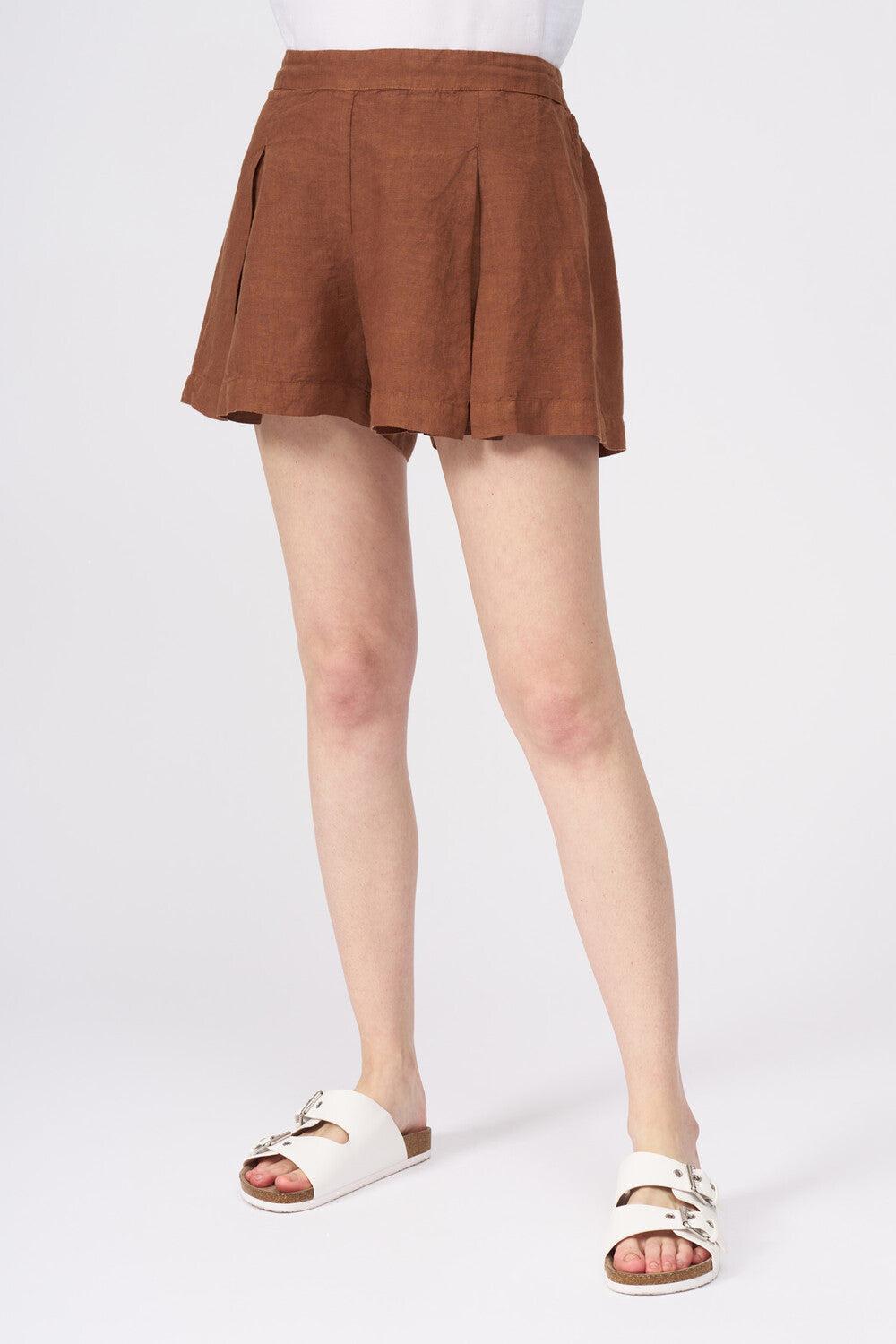 120% Lino High-Waisted Short with Pleats