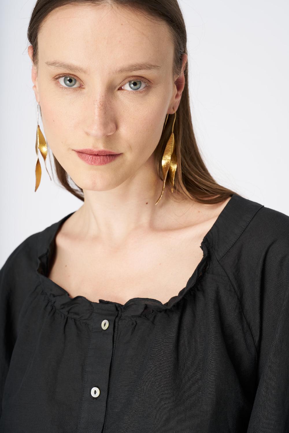 120% Lino Ruffled Neckline Linen Peasant Blouse