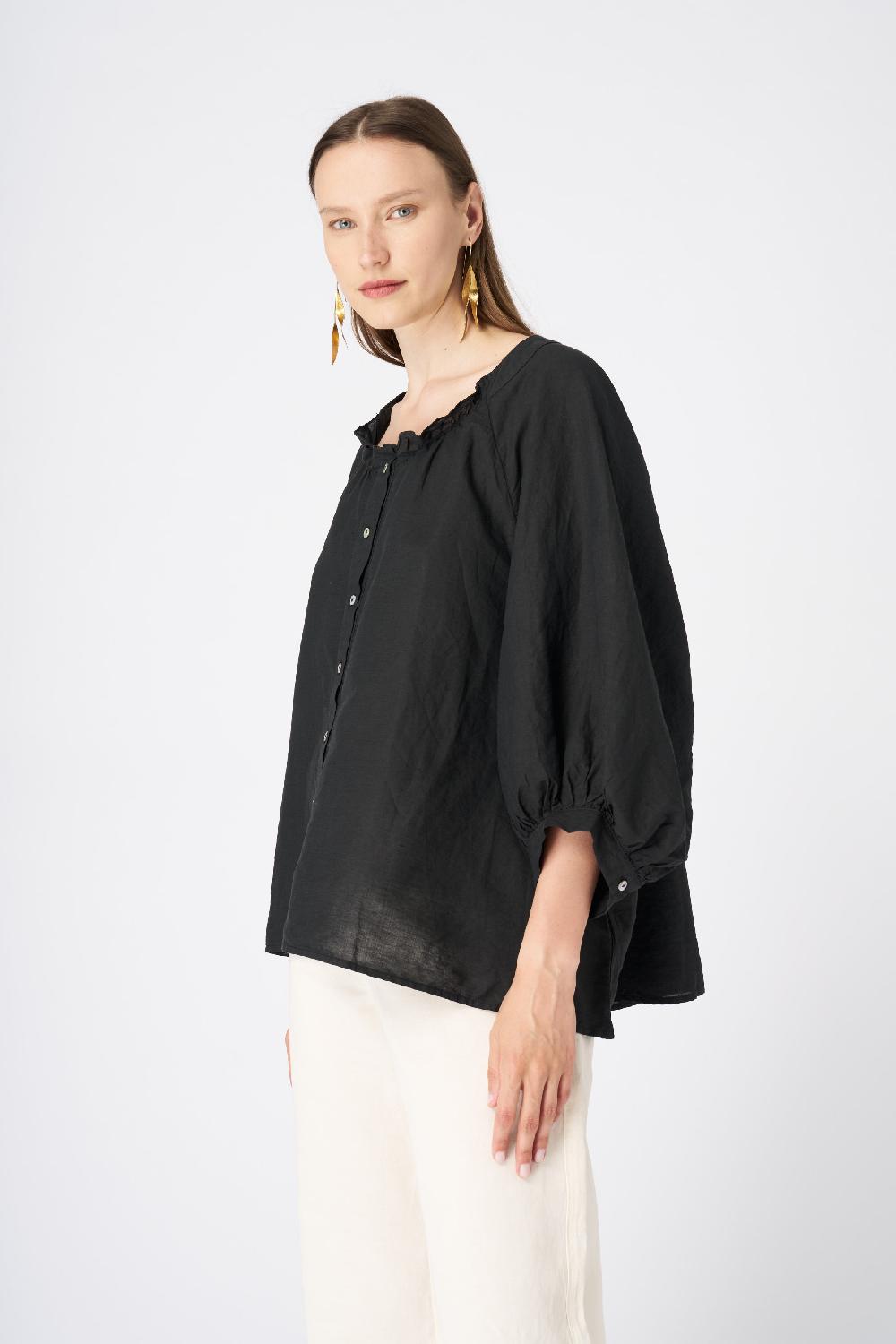 120% Lino Ruffled Neckline Linen Peasant Blouse