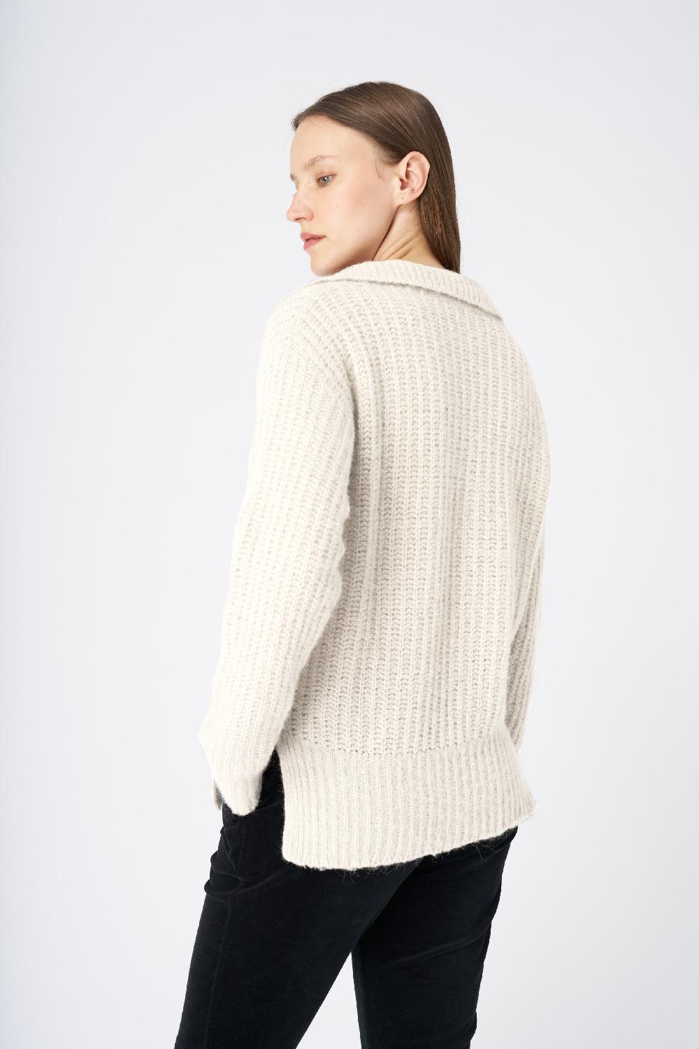 120% Lino V-Neck Collared Cashmere Blend Sweater
