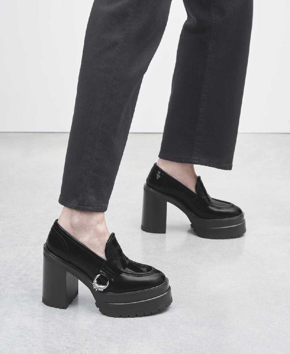 Agl Mocassino In Vernice Con Tacco Nero Tasky