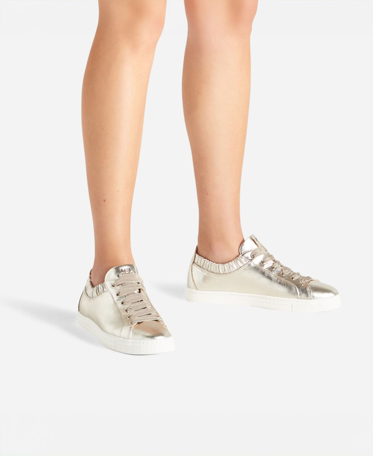 Agl Sneaker In Pelle Metallizzata Platino Suzie