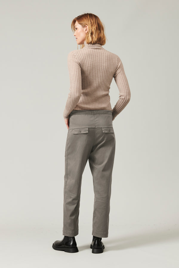 Transit Par Such Pantalone Comfort Fit Con Tasche Davanti In Viscosa E Cotone Stretch. – Transit