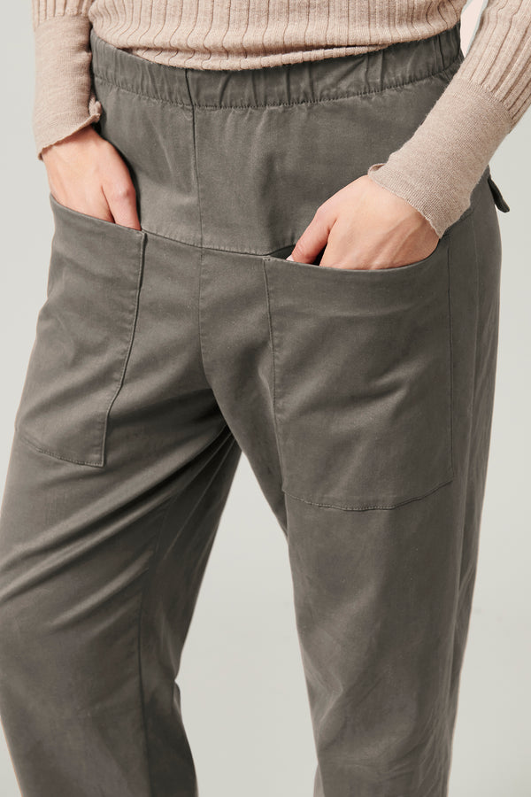 Transit Par Such Pantalone Comfort Fit Con Tasche Davanti In Viscosa E Cotone Stretch. – Transit