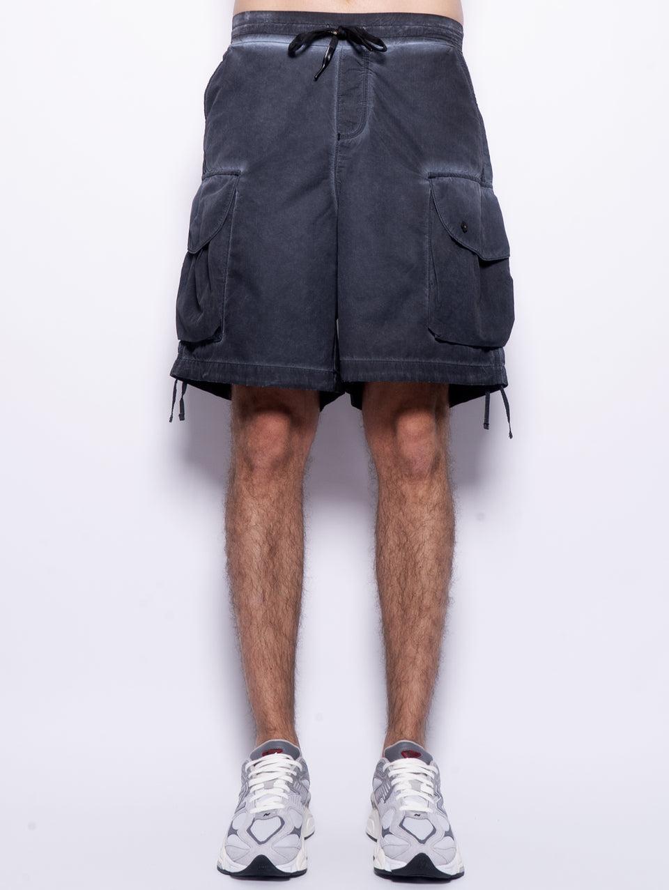 A PAPER KID Shorts Cargo in Nylon Nero