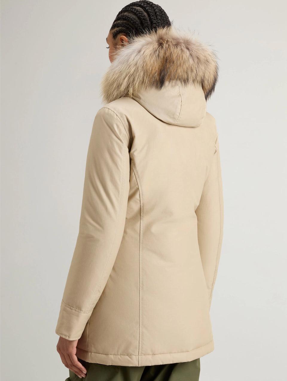 WOOLRICH Parka Arctic Con Cappuccio In Raccoon Beige